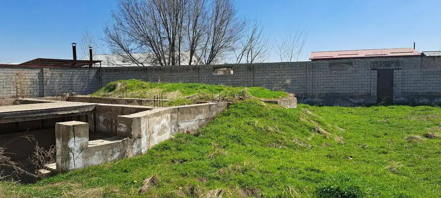 Продается участок − 6 сот.