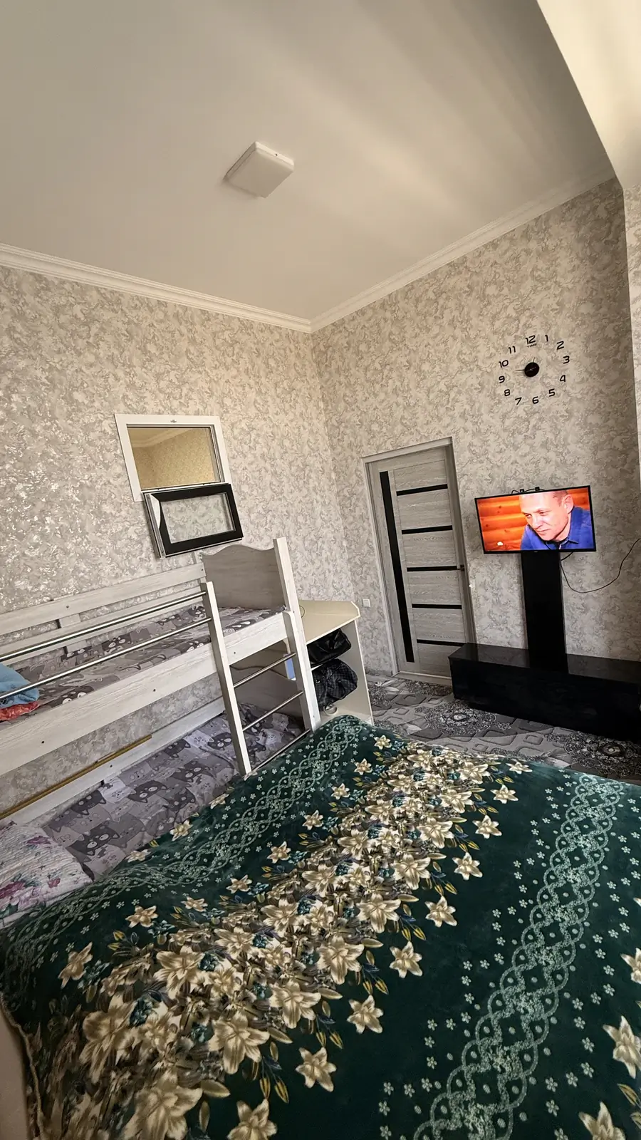 2 xonali kvartira sotiladi − 52 m²