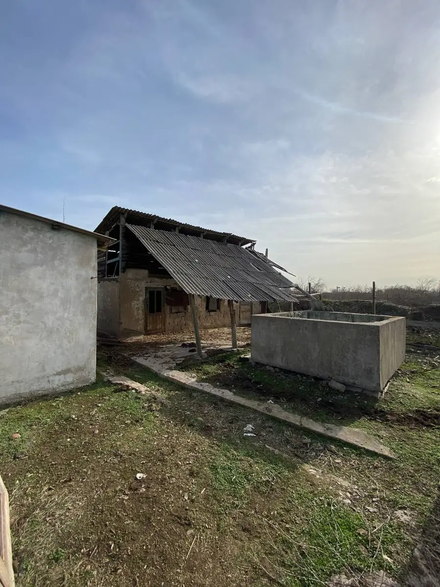 2 qavatli uy sotiladi − 600 m²
