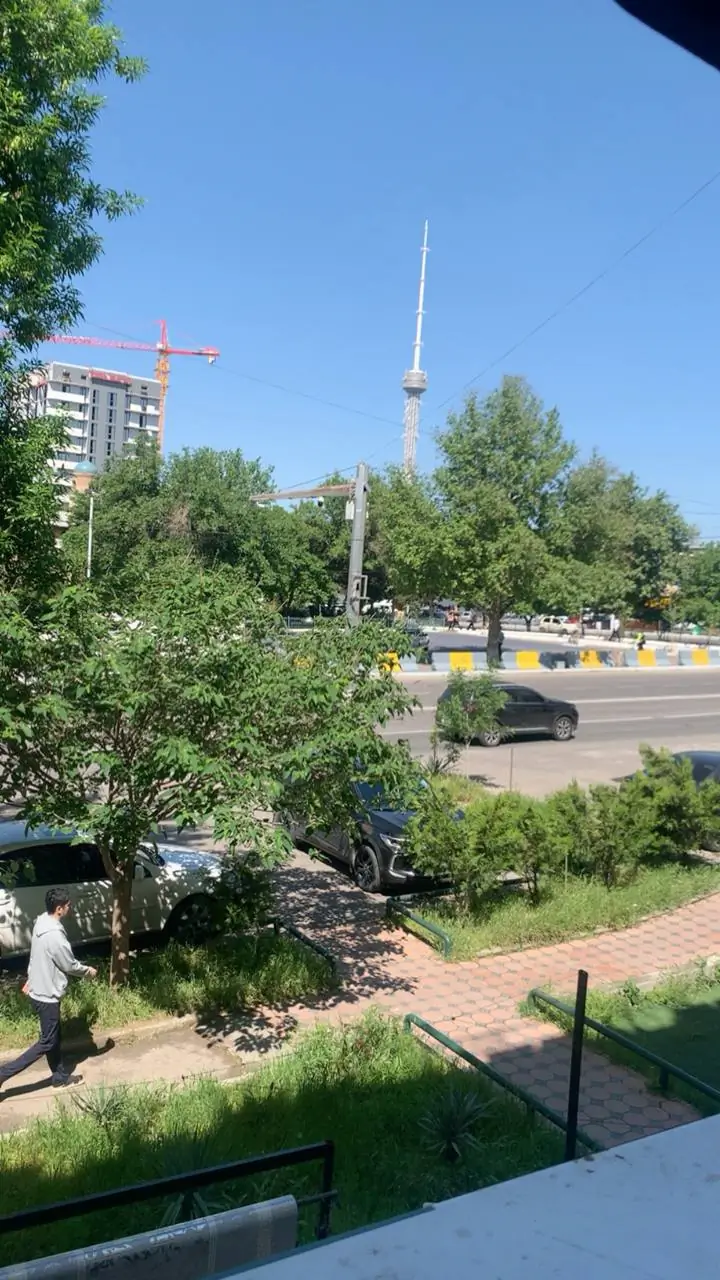 Продается 1-комнатная квартира − 31 м²