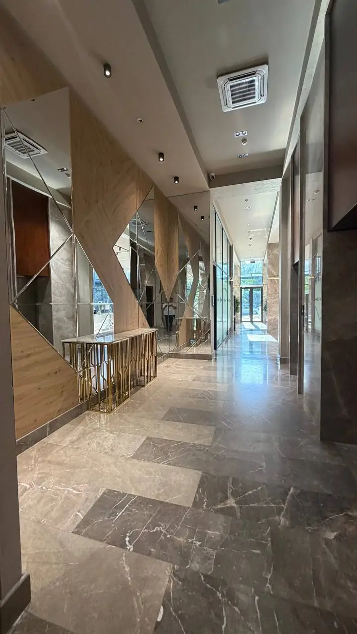 Ijaraga ofis − 400 m²
