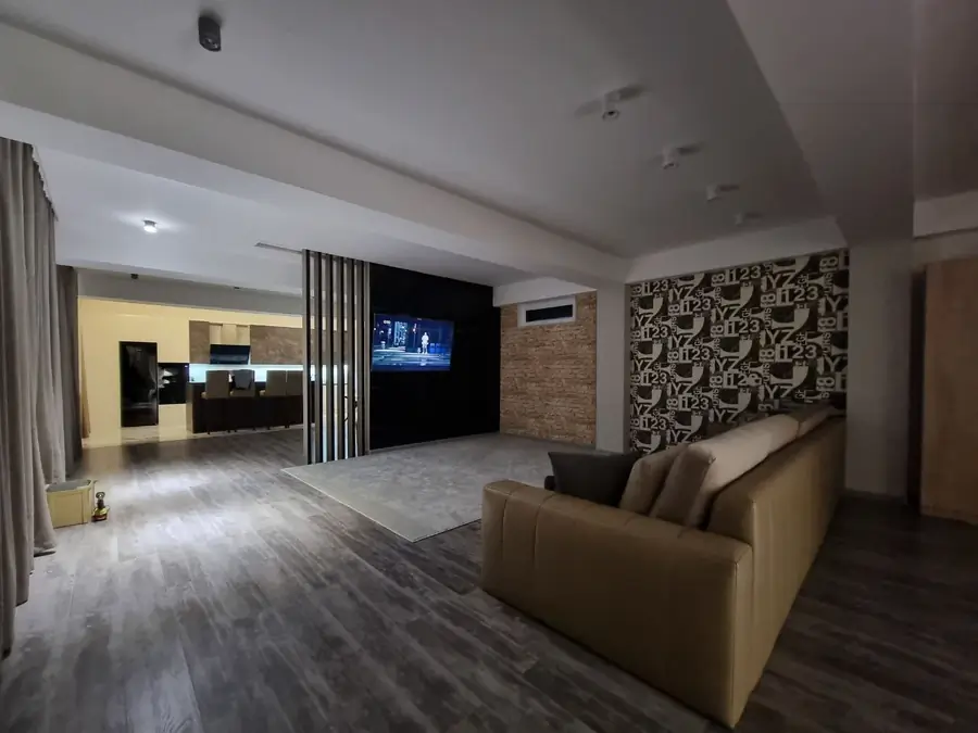 Ijaraga 2 qavatli uy − 350 m²