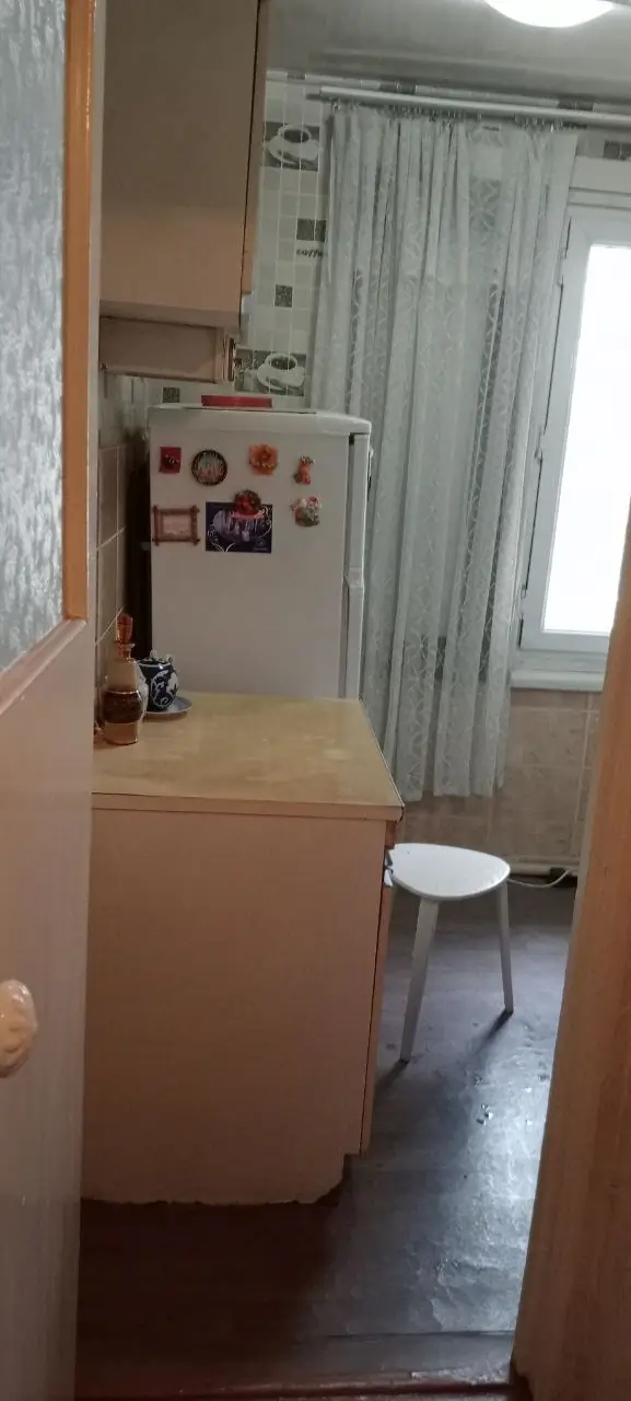 2 xonali kvartira sotiladi − 40.5 m²