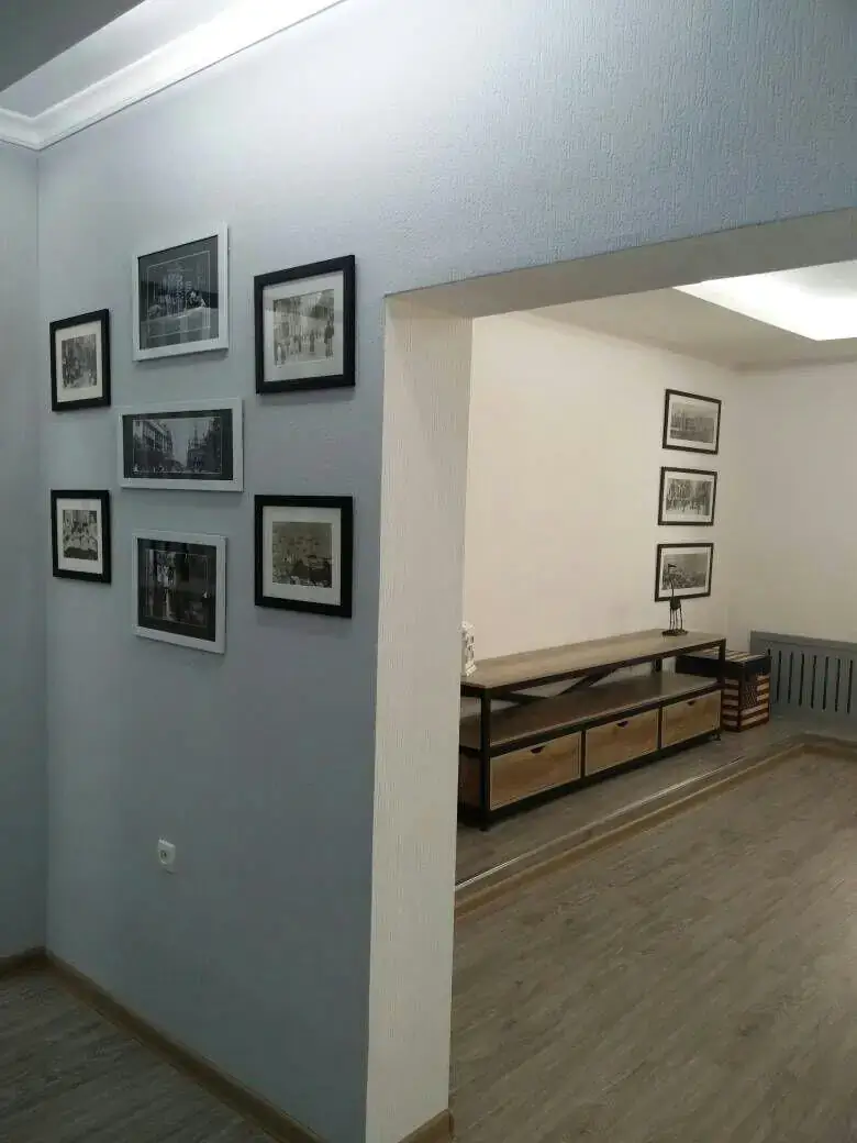 Продается 4-комнатная квартира − 182 м²