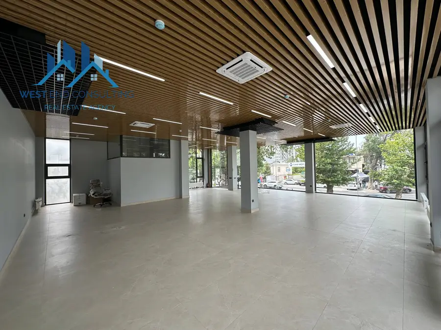 Ijaraga ofis − 150 m²