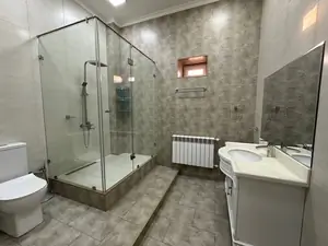 Ijaraga ofis − 2545 m²