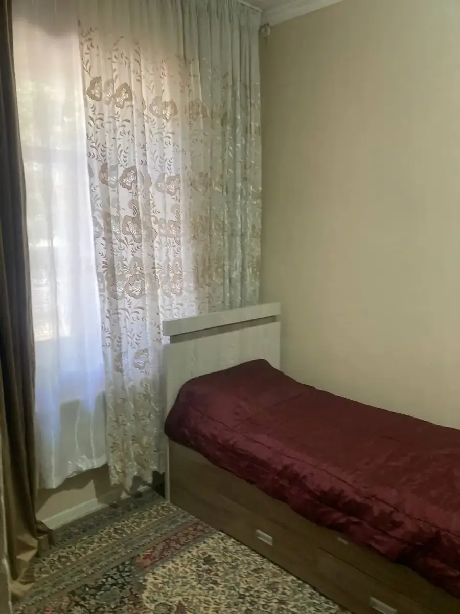 Сдается 1-этажный дом − 90 м²