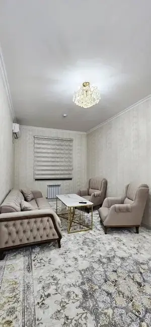 2 xonali kvartira sotiladi − 62 m²