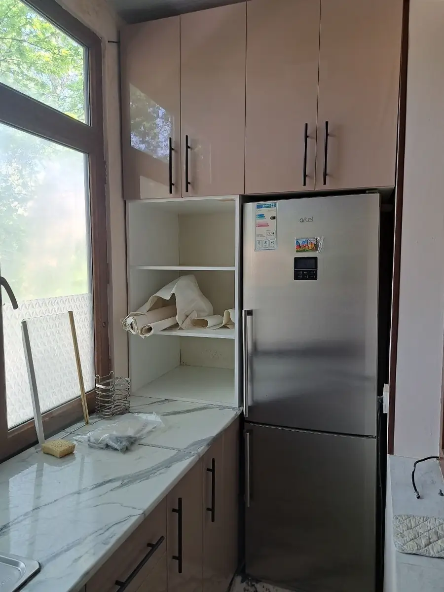 Сдается 3-комнатная квартира − 50 м²