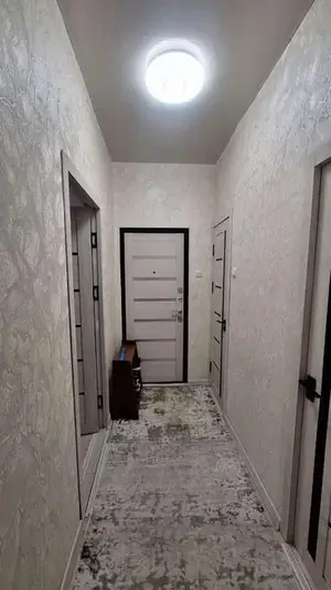 Сдается 4-комнатная квартира − 68 м²