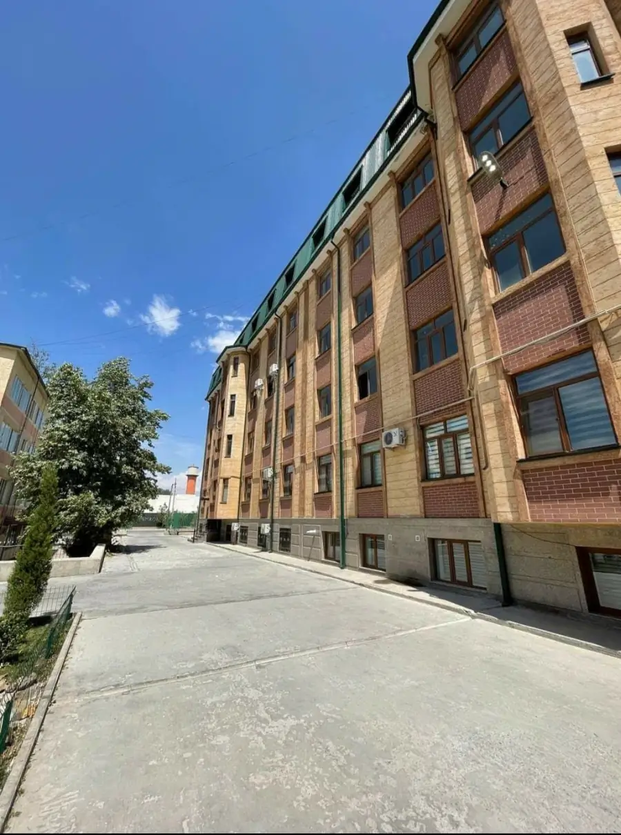 Продается 3-комнатная квартира − 99 м²