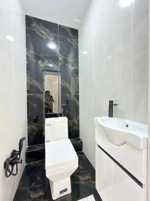 3 xonali kvartira sotiladi − 93 m²