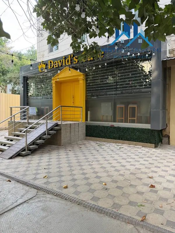 Ofis − 90 m², 1/4 qavat