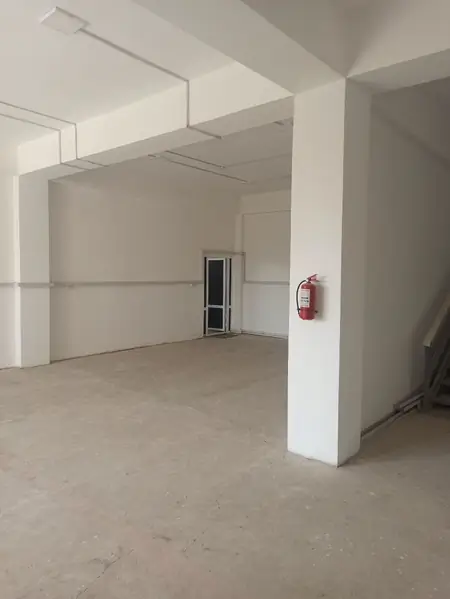 Ofis − 18000 m², 2/3 qavat