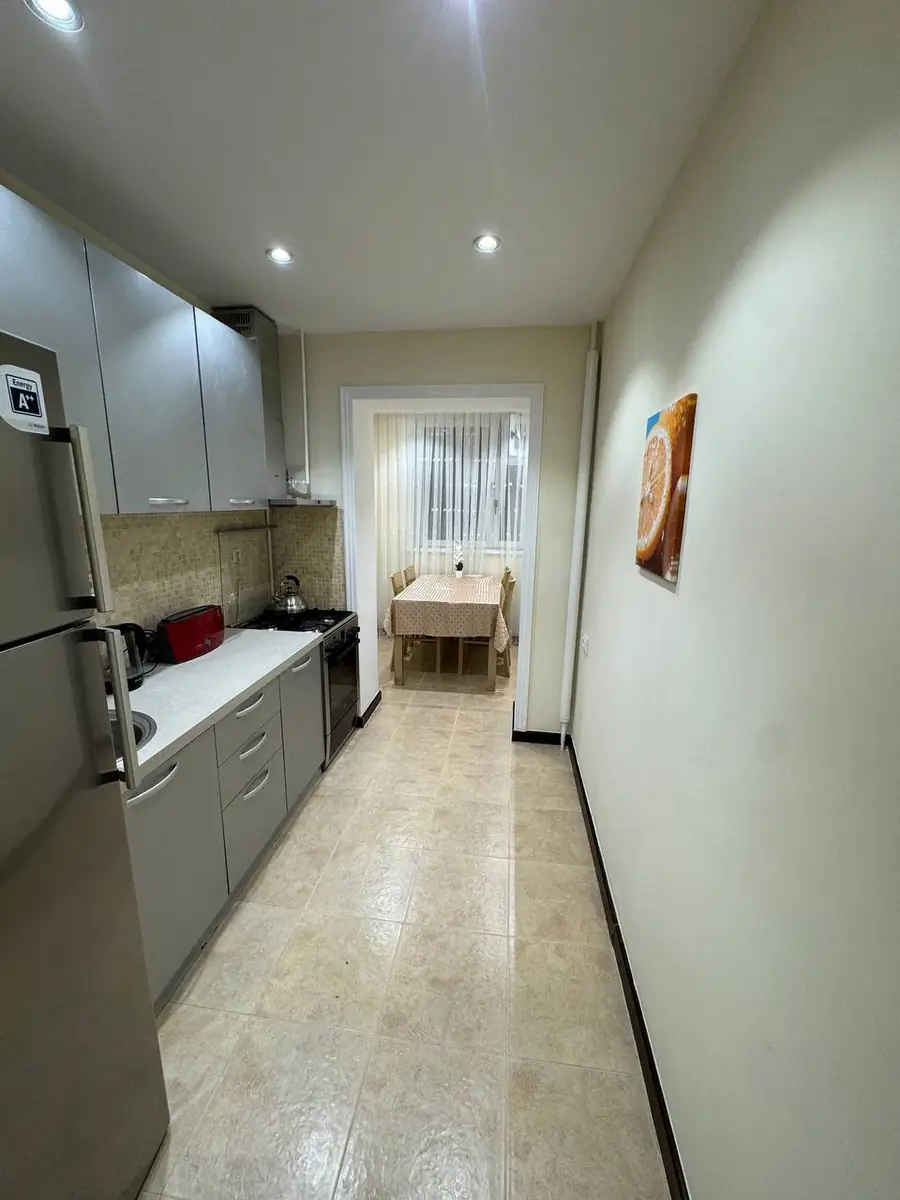 Сдается 3-комнатная квартира − 70 м²