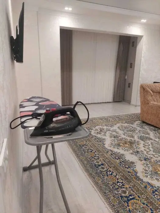 Сдается 2-комнатная квартира − 55 м²