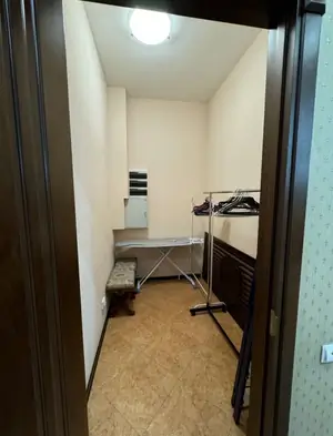4 xonali kvartira − 190 m², 5/9 qavat