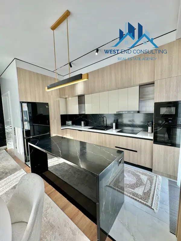 4-комнатная квартира − 230 м², 9/10 этаж