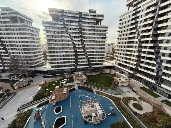 2 xonali kvartira sotiladi − 47 m²