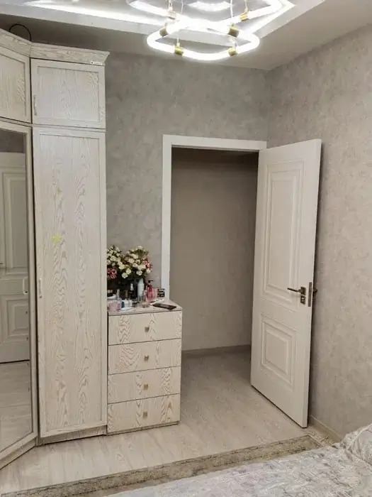 2 xonali kvartira sotiladi − 57 m²