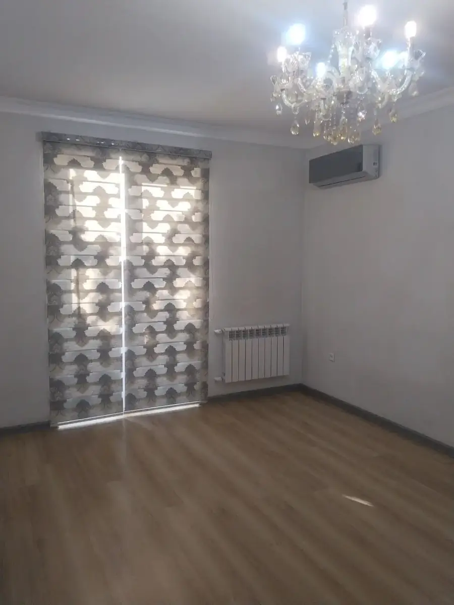 Продается 3-комнатная квартира − 82 м²