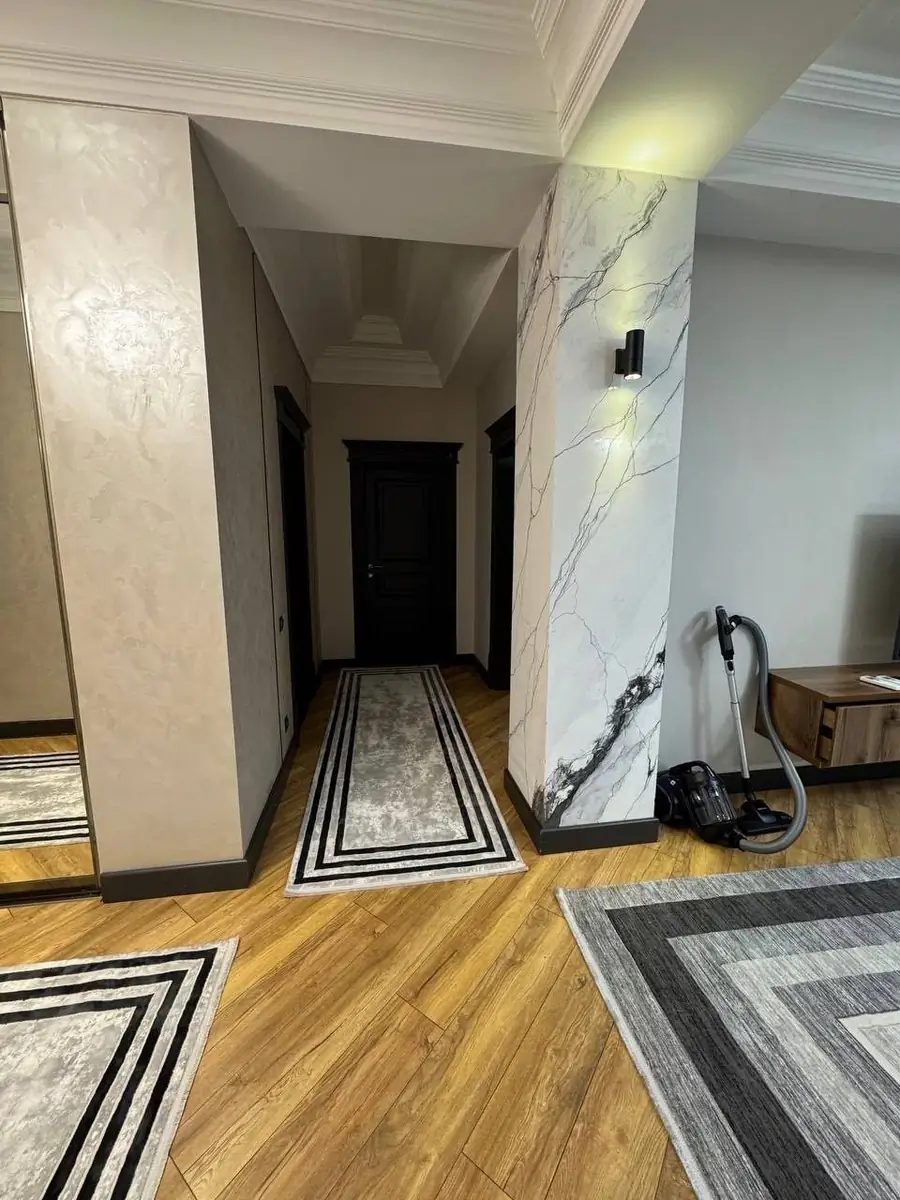 Ijaraga 3 xonali kvartira − 150 m²