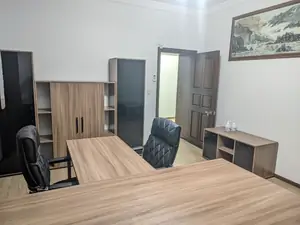 Ijaraga ofis − 400 m²