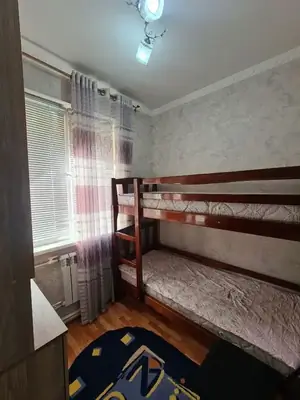 Сдается 3-комнатная квартира − 90 м²