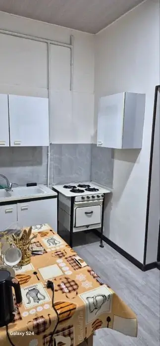 Сдается 2-комнатная квартира − 40 м²