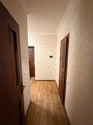 2 xonali kvartira sotiladi − 55 m²