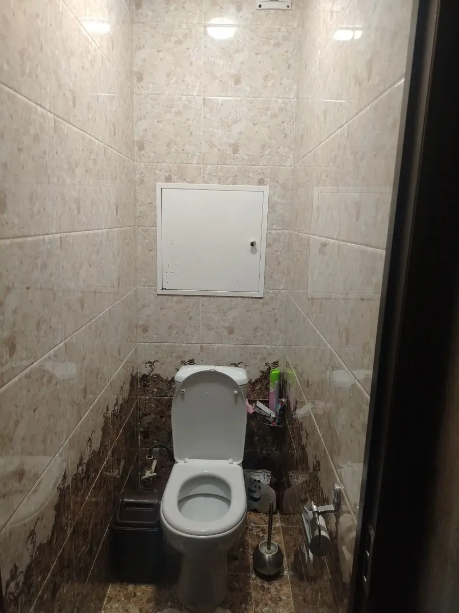 Продается Более 5-комнатная квартира − 80 м²
