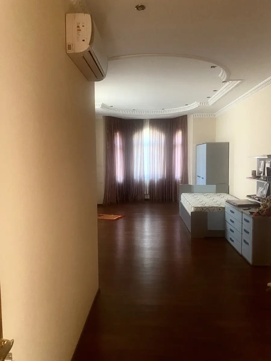 Ijaraga 2 qavatli uy − 250 m²