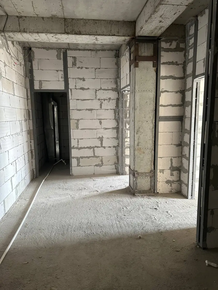 1 xonali kvartira sotiladi − 48 m²