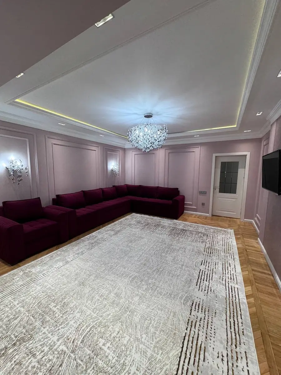 Продается 3-комнатная квартира − 72 м²