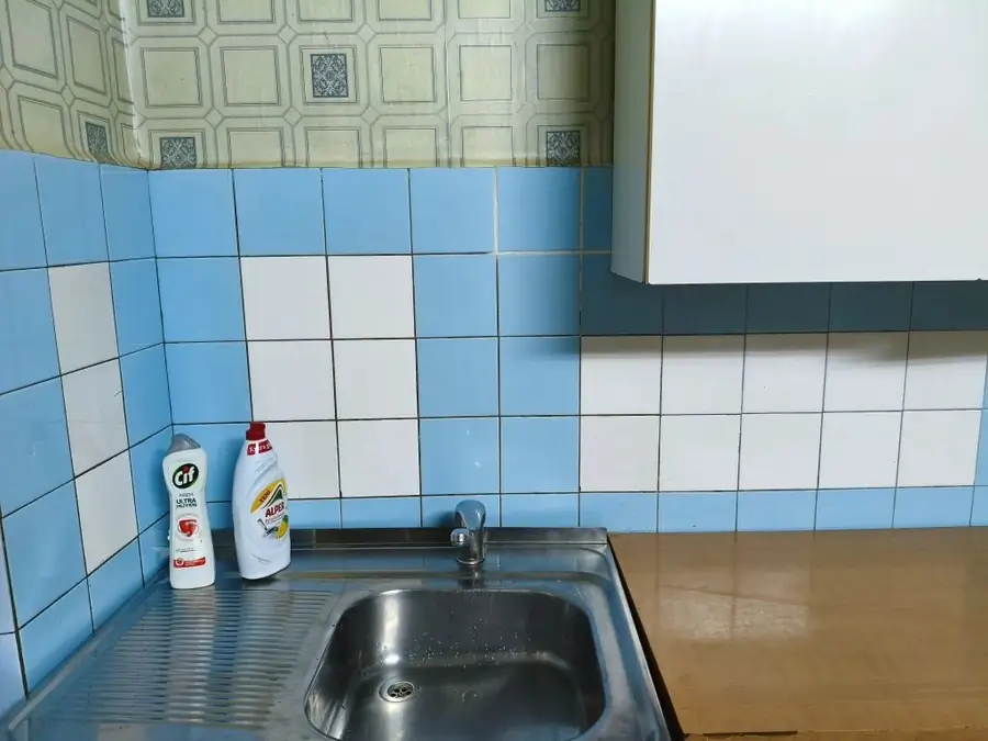 3 xonali kvartira sotiladi − 83 m²