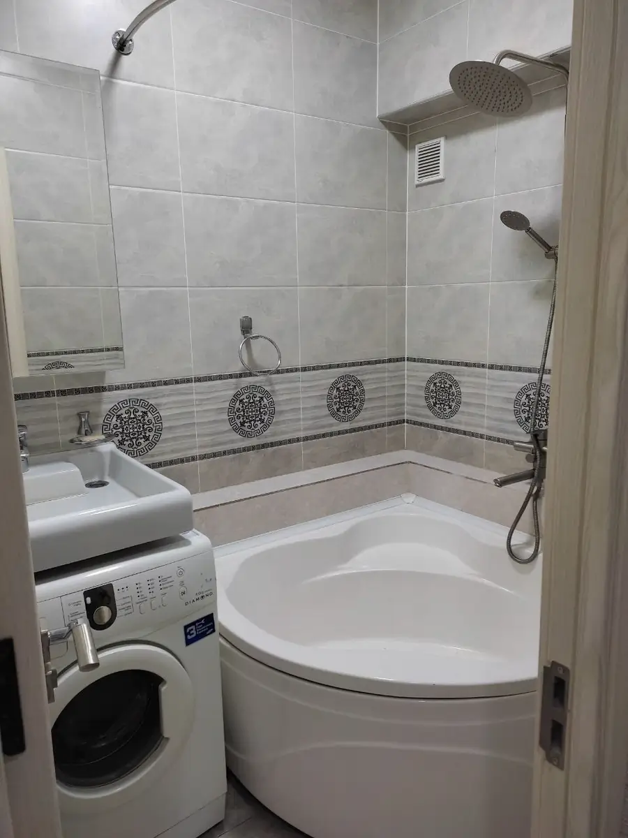 Ijaraga 2 xonali kvartira − 71 m²