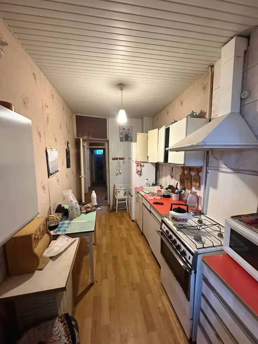 Продается 3-комнатная квартира − 84 м²