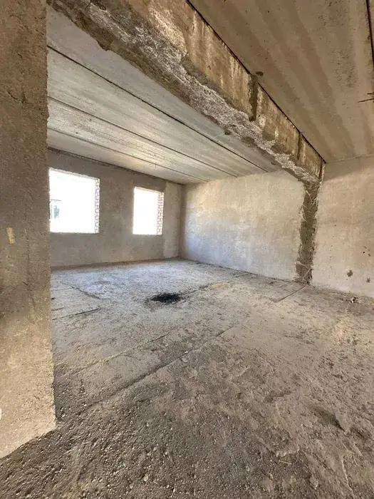 Продается 3-этажный дом − 900 м²