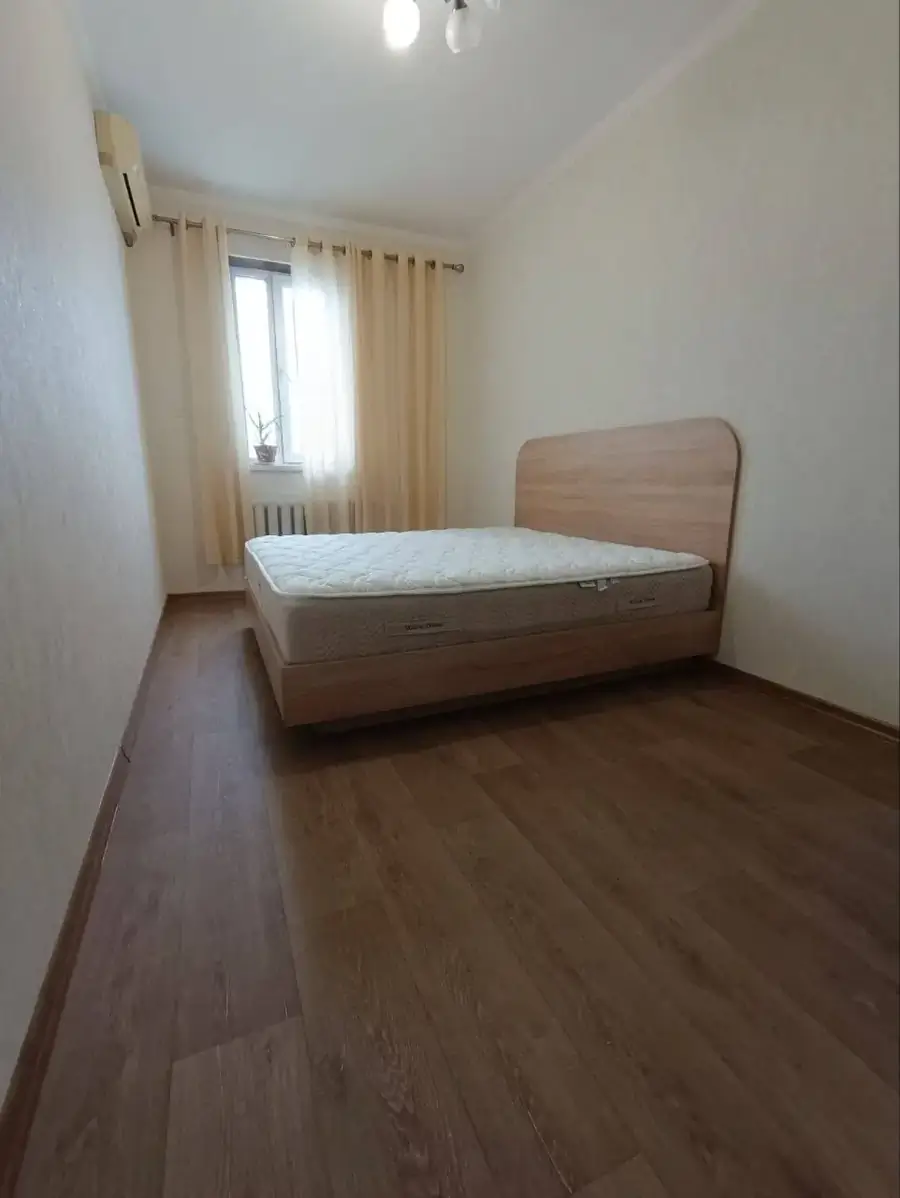 Продается 3-комнатная квартира − 75 м²