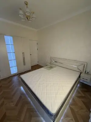 Сдается 4-комнатная квартира − 95 м²