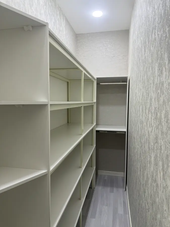 3 xonali kvartira sotiladi − 116 m²