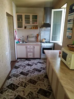 3 xonali kvartira sotiladi − 67 m²