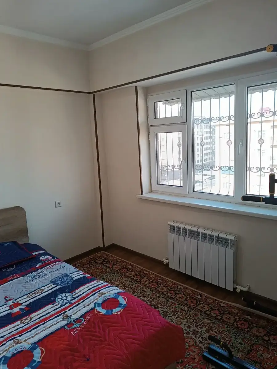 Продается 3-комнатная квартира − 79 м²