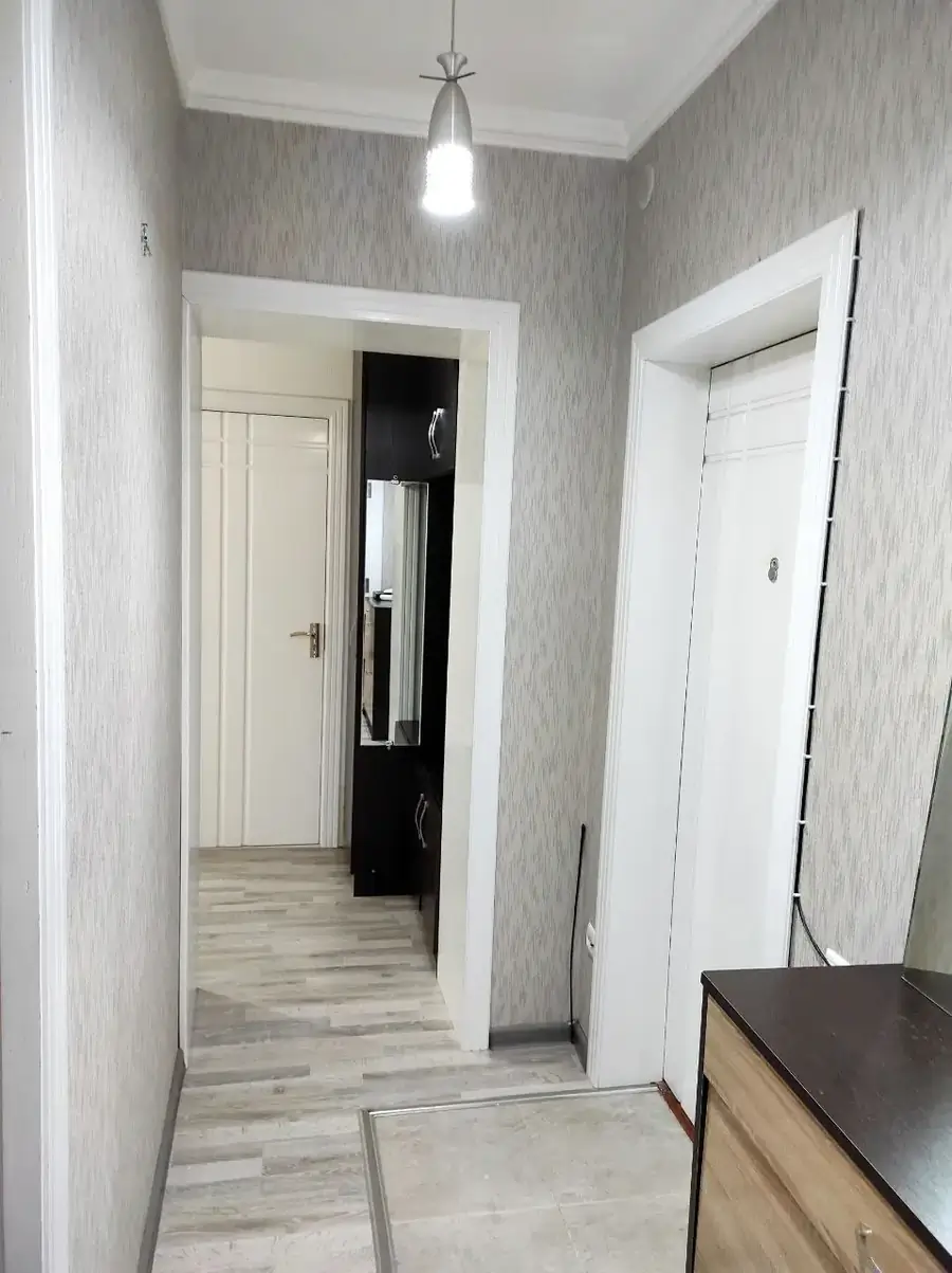 Продается 2-комнатная квартира − 50 м²