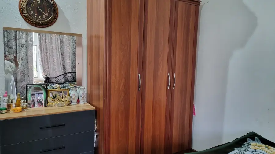 3 xonali kvartira sotiladi − 72 m²