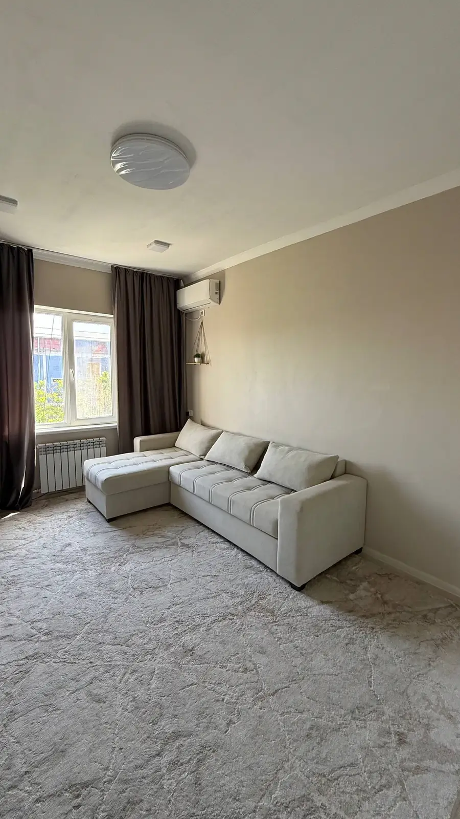 1 xonali kvartira sotiladi − 38 m²