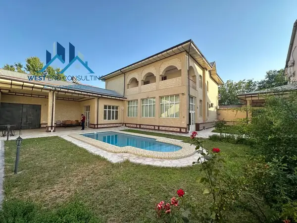 3 qavatli uy − 500 m², 7 sot. 