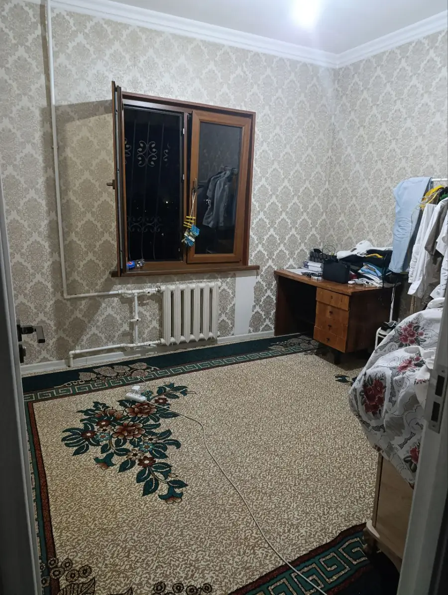 Продается 4-комнатная квартира − 91.5 м²