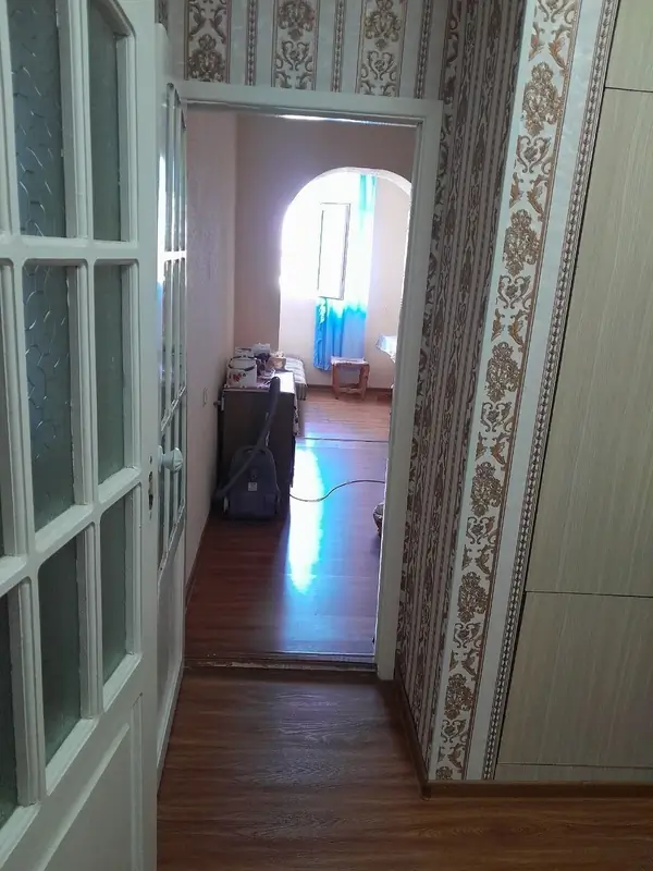 2 xonali kvartira sotiladi − 58 m²