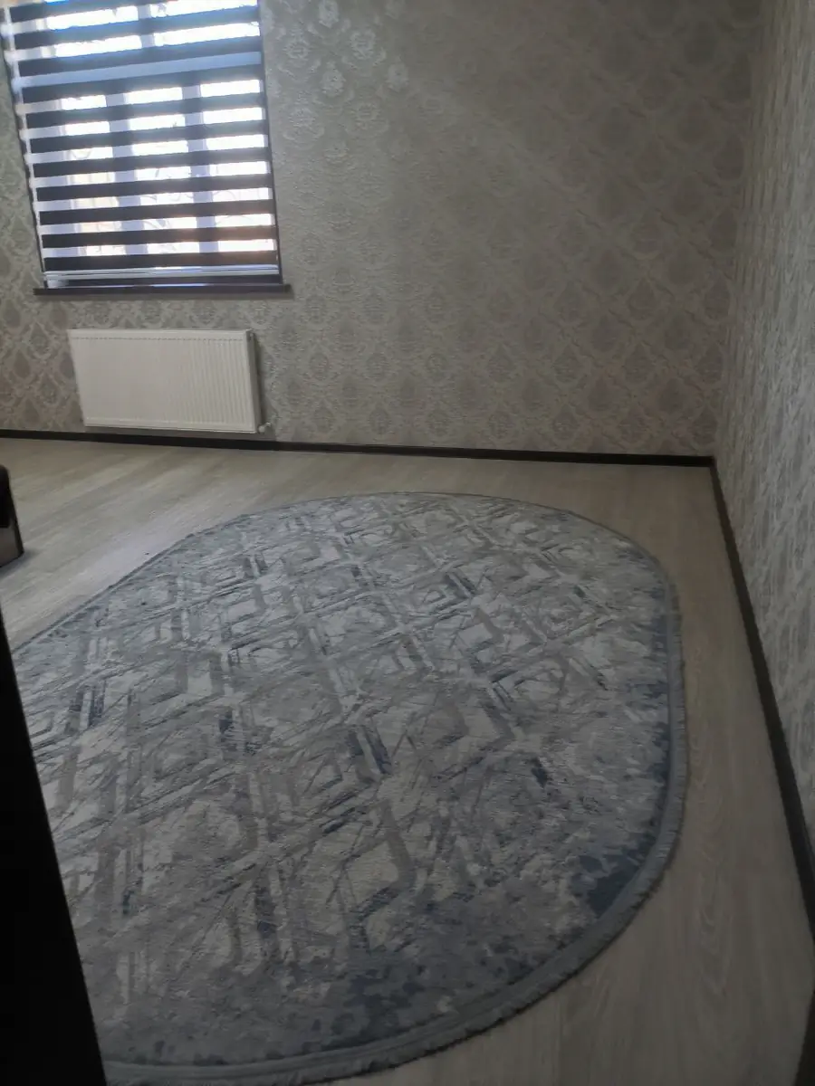 Ijaraga 2 qavatli uy − 460 m²